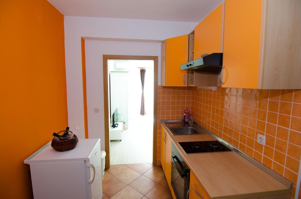 Апартаменты Apartman Milena Примоштен Экстерьер фото