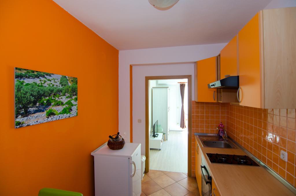 Апартаменты Apartman Milena Примоштен Экстерьер фото